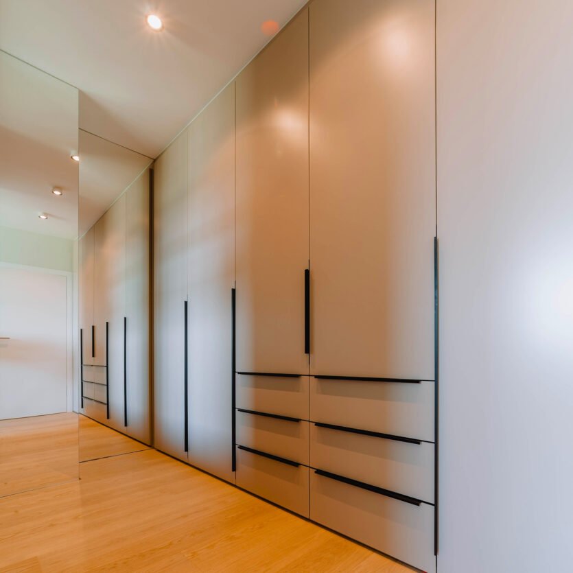 Réalisations Armoires et Placards sur mesure | BeHome Interiors