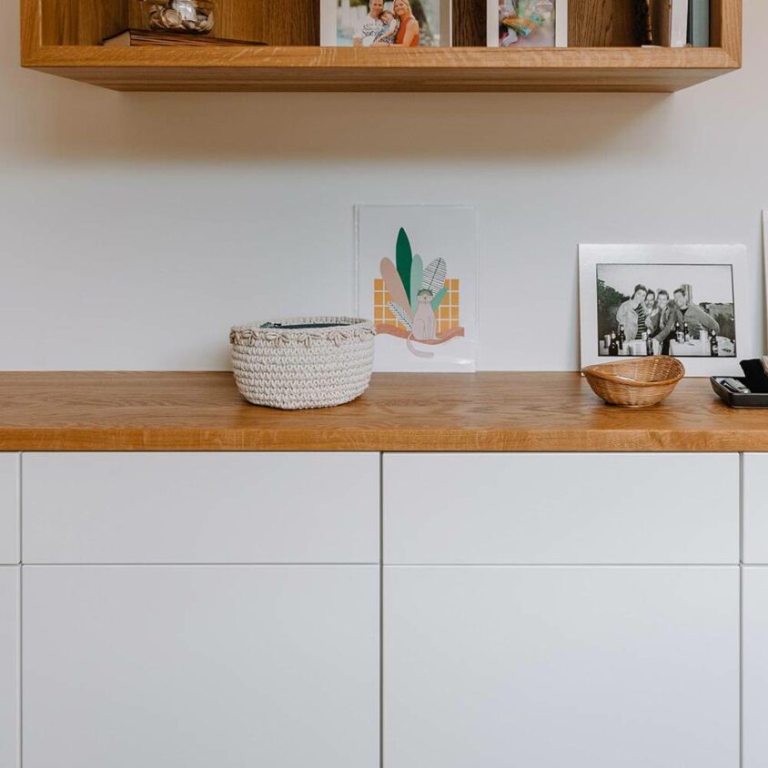 Rénovation d'un placard sur mesure dans un bureau