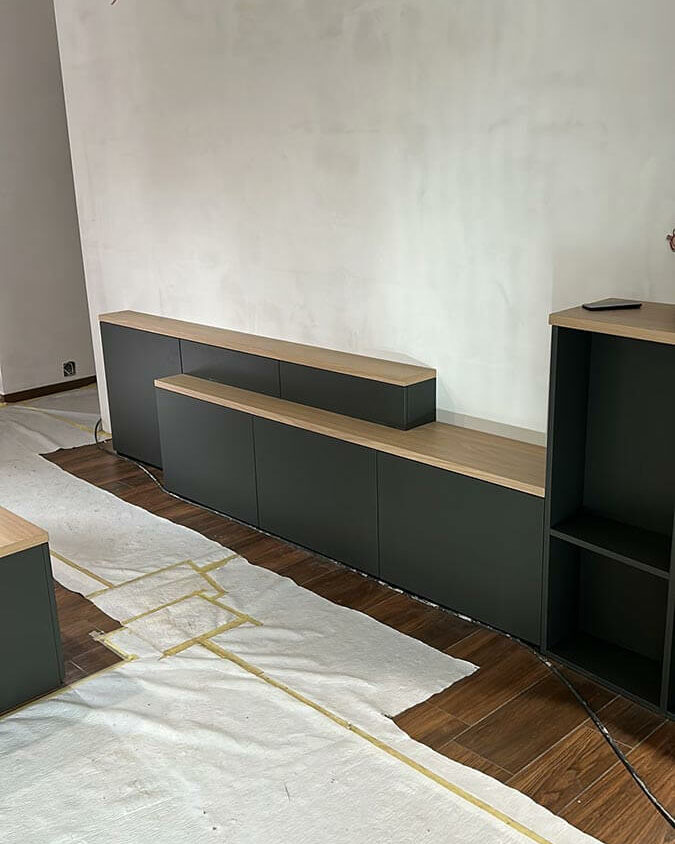 Rénovation de cuisine à Les Cullayes près de Lausanne, pose des éléments