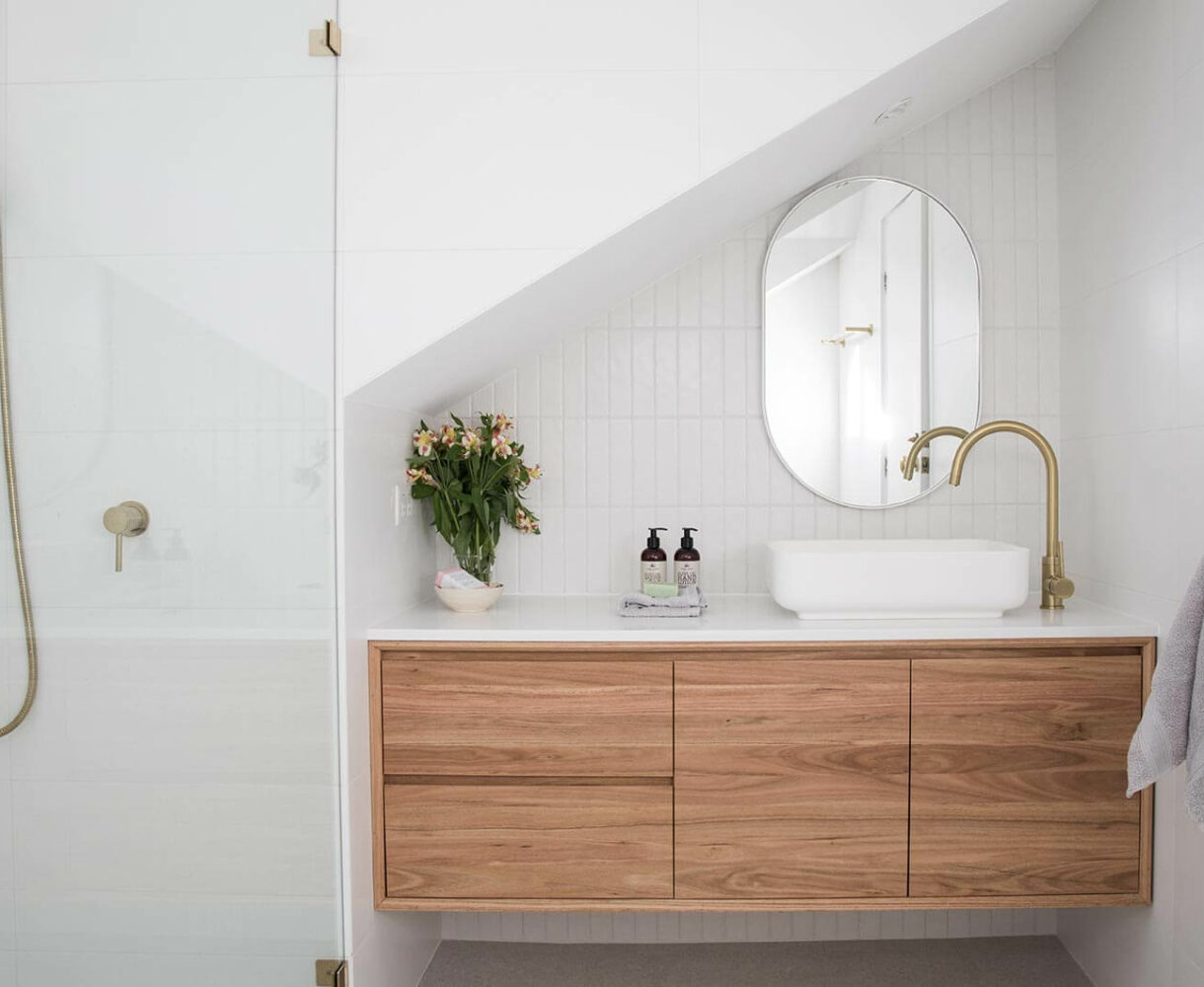 Salle de bain à la décoration zen et élégante