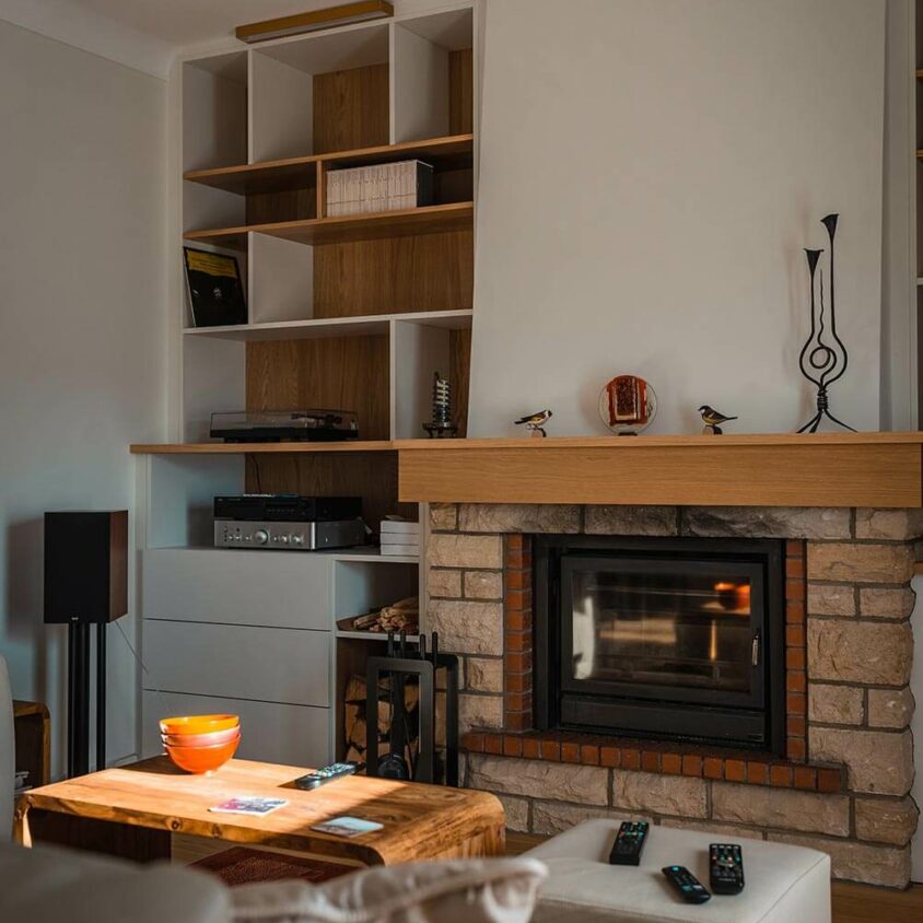 Rénovation d'un salon avec cheminée à Luxembourg