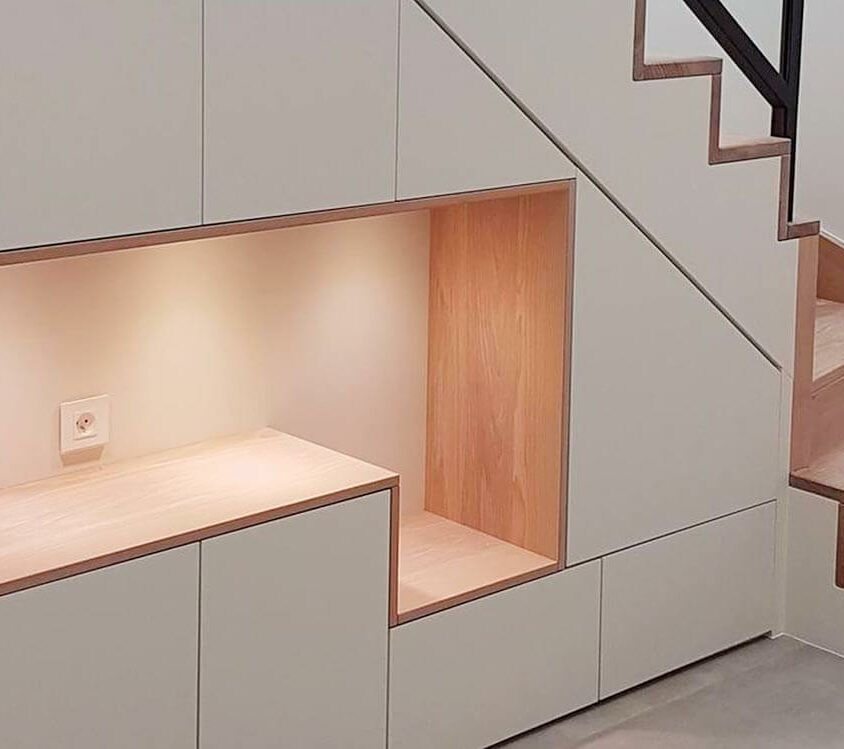 Meuble sous escalier sur mesure à Luxembourg Belair
