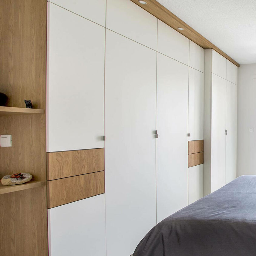 Aménagement de chambre sur mesure avec grands dressings placards Nyon