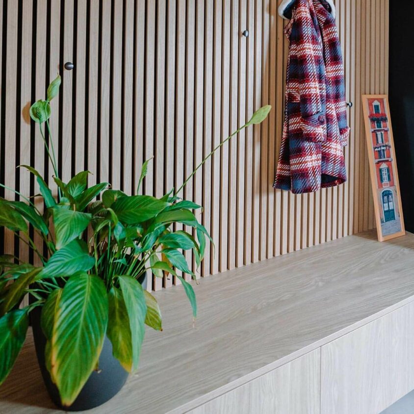 Idée d'aménagement d'entrée à Lausanne par BeHome Interiors