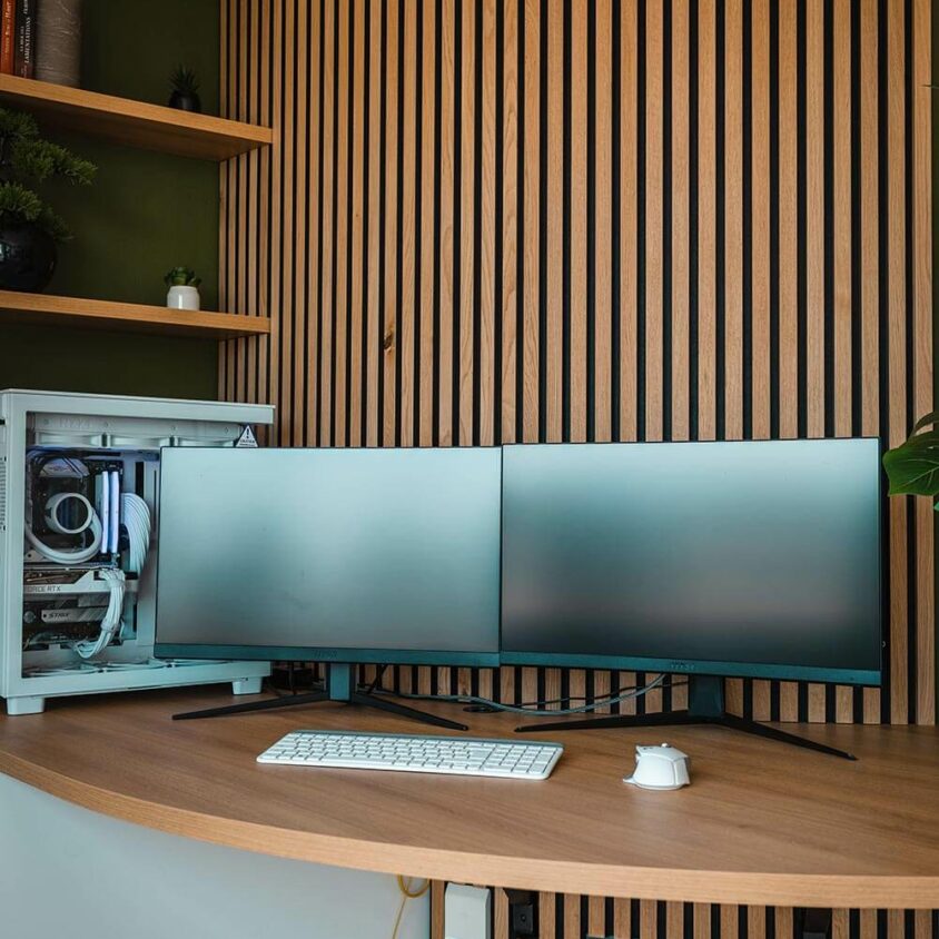 Bureau sur mesure arrondi dans un appartement à Peppange au Luxembourg