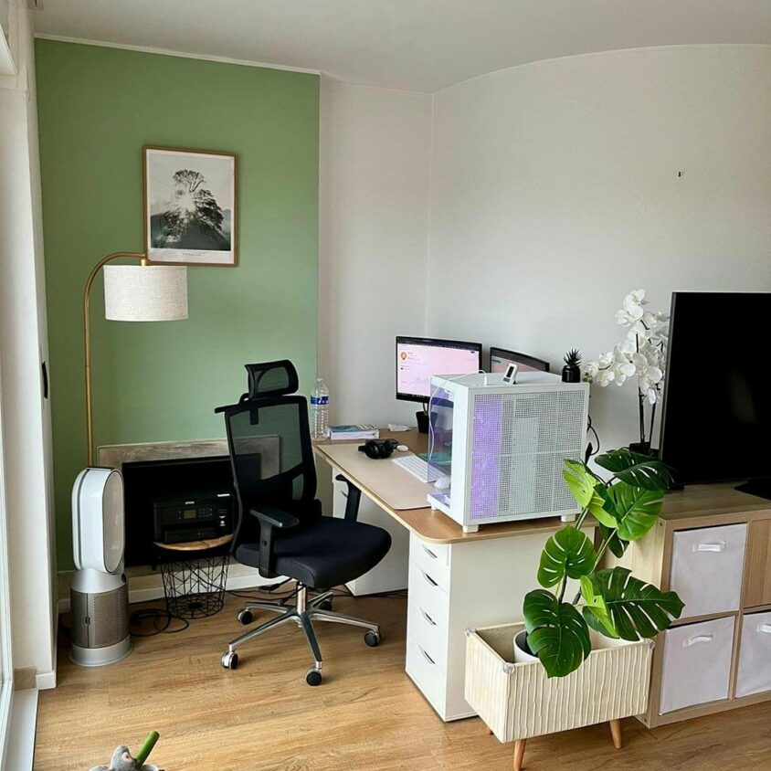 Photo avant projet de Bureau sur mesure arrondi dans un appartement à Peppange au Luxembourg