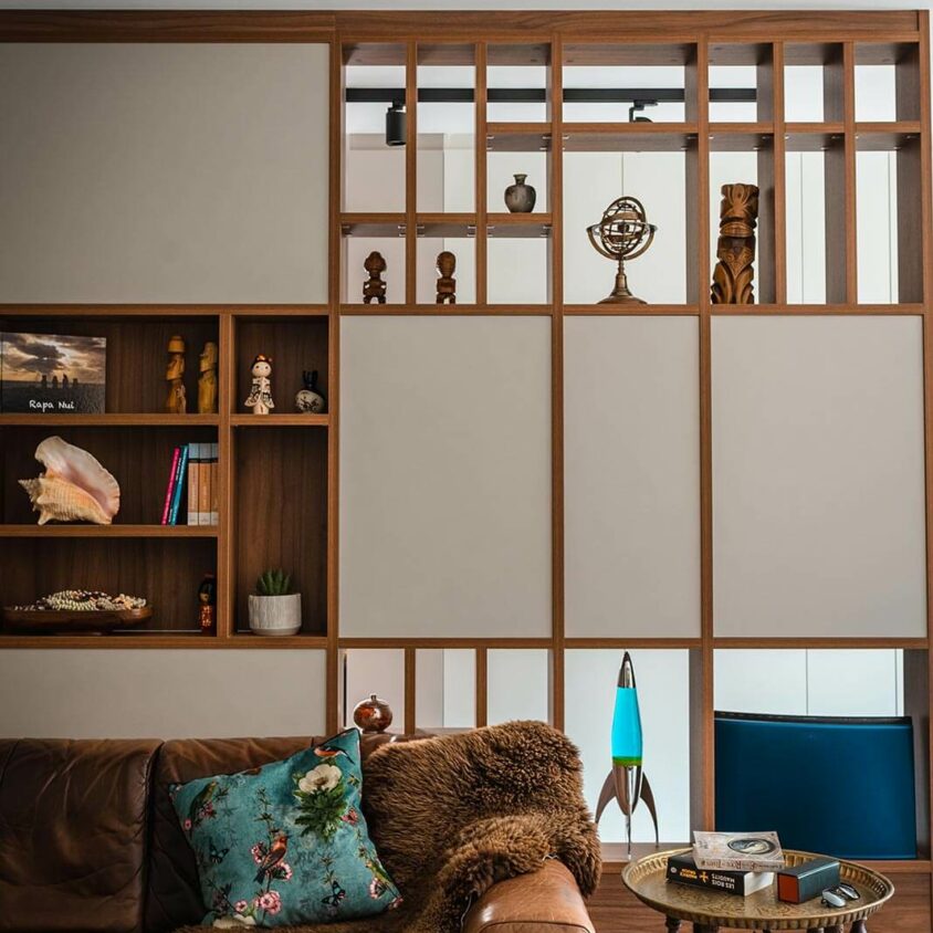 Aménagement d'intérieur d'une bibliothèque dans un salon à Beggen dans un style zen japonais