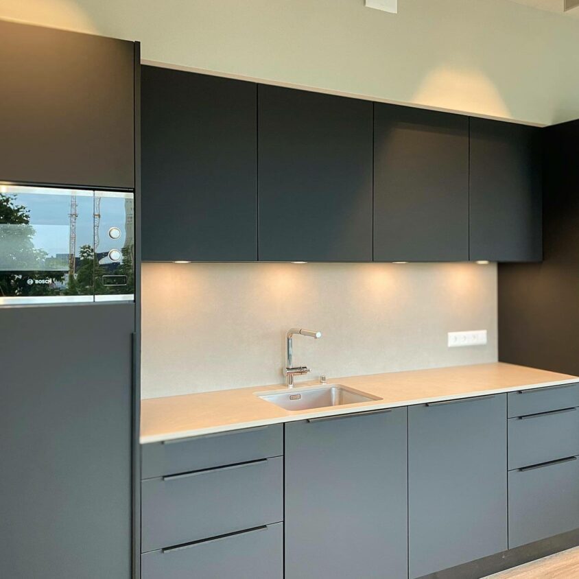 Agencement de bureaux d'entreprise à Luxembourg et Création d'une cuisine sur mesure