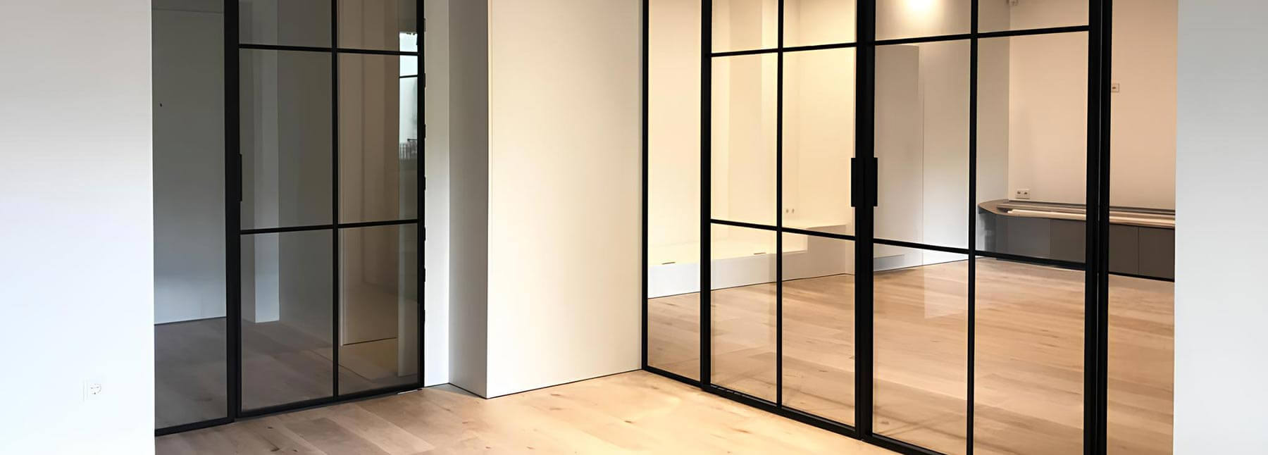 Portes vitrées intérieures dans un appartement au Luxembourg