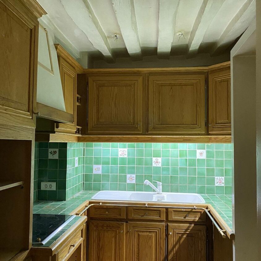 Photo avant Rénovation d'un appartement ancien à Bruxelles avec bureau, bibliothèque et cuisine