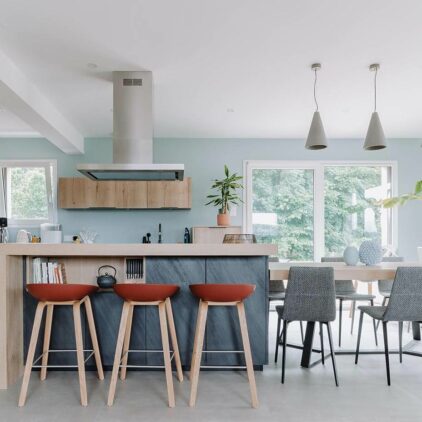 Aménagement d'un salon cuisine dans une maison à Genève