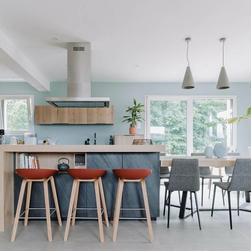 Aménagement d'un salon cuisine dans une maison à Genève