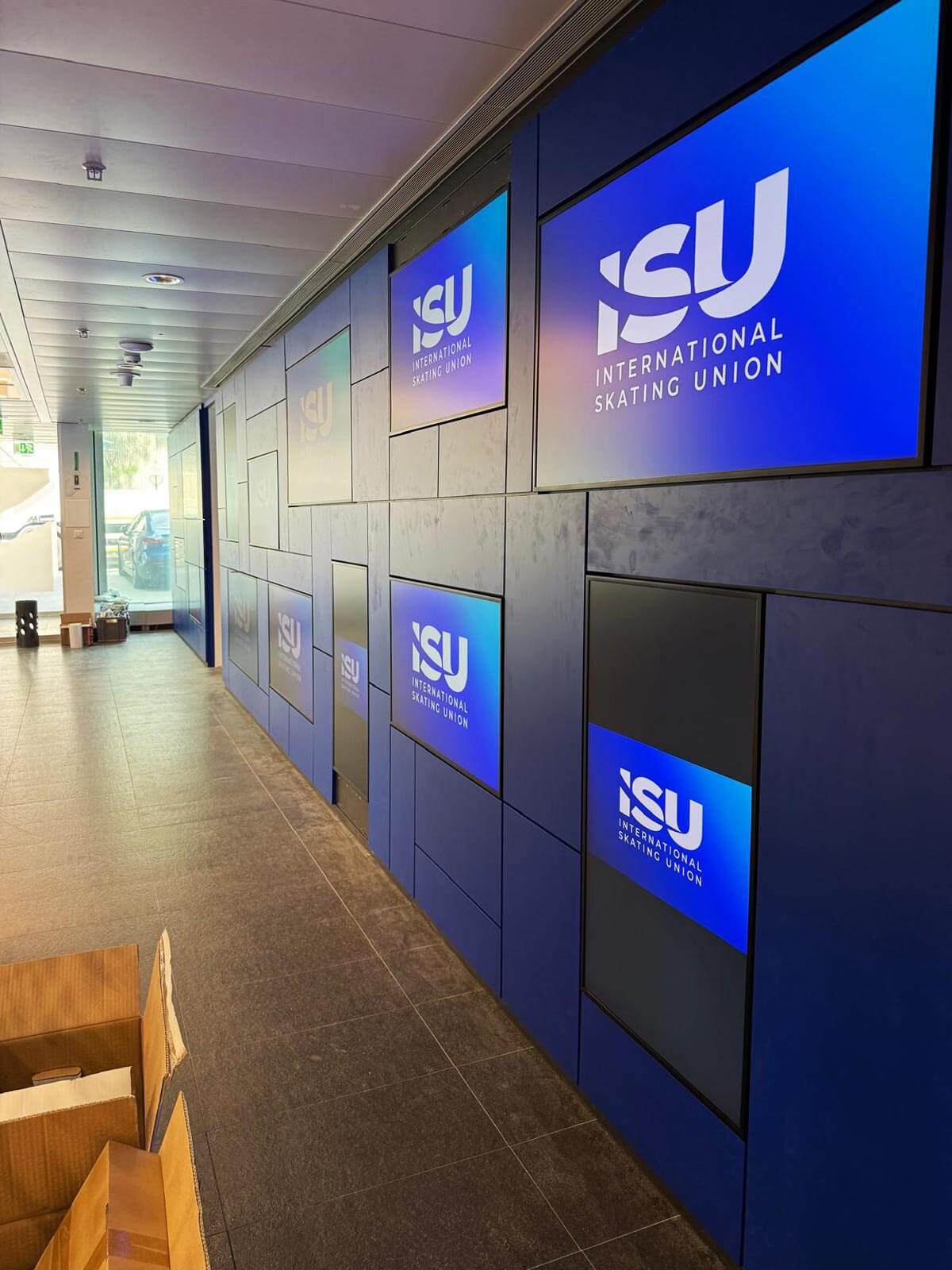 Chantier d'aménagement de bureaux d'entreprise à Lausanne par BeHome Interiors