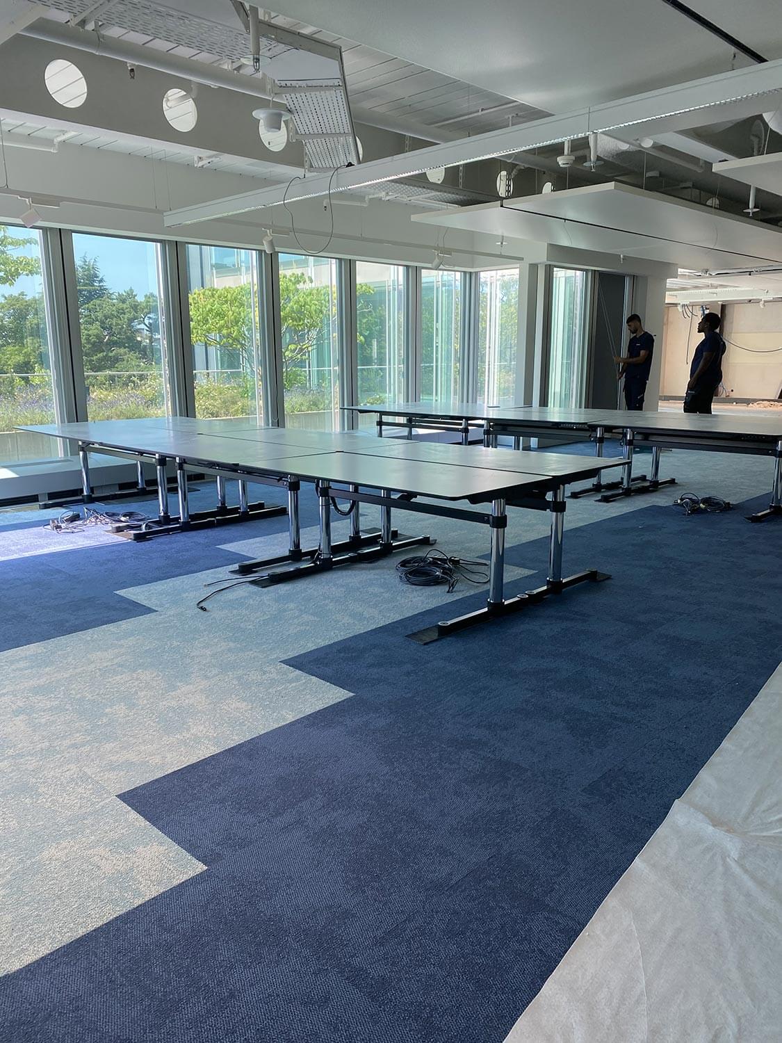Chantier d'aménagement de bureaux d'entreprise à Lausanne par BeHome Interiors