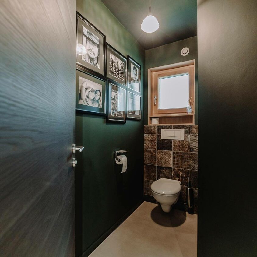 Aménagement d'un hall d'entrée avec toilettes pour un projet d'intérieur global de maison à Bussigny près de Genève